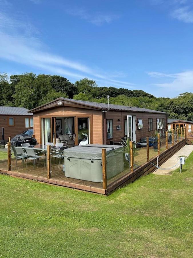 Luxury Boutique Style Lodge With Hot Tub Bridlington Kültér fotó