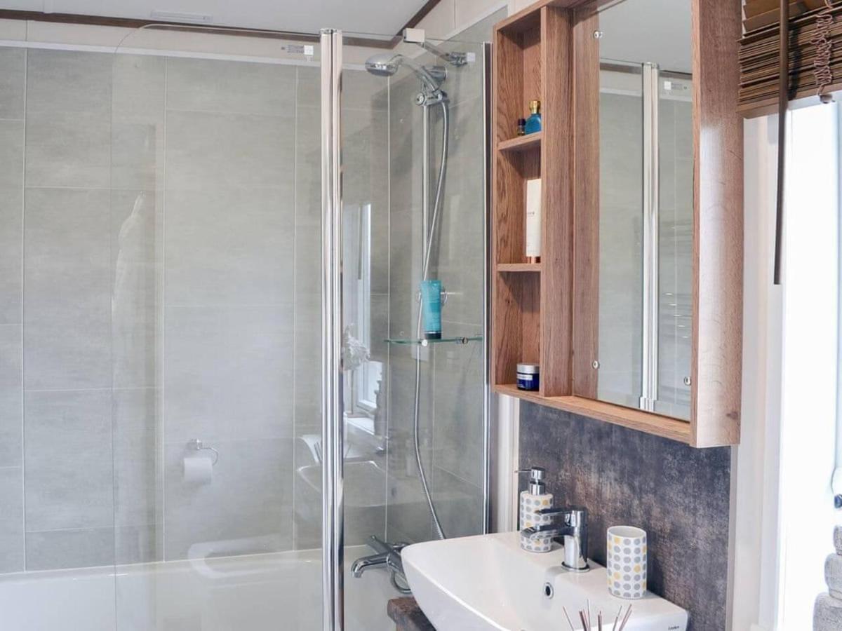 Luxury Boutique Style Lodge With Hot Tub Bridlington Kültér fotó