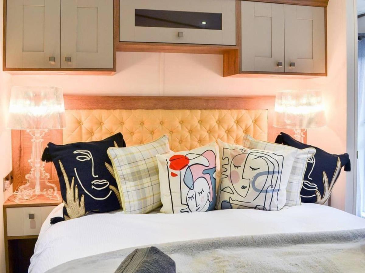 Luxury Boutique Style Lodge With Hot Tub Bridlington Kültér fotó